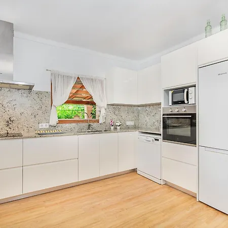 Semesterbostad Vensala De Na Rosa By Sunvillas Mallorca *